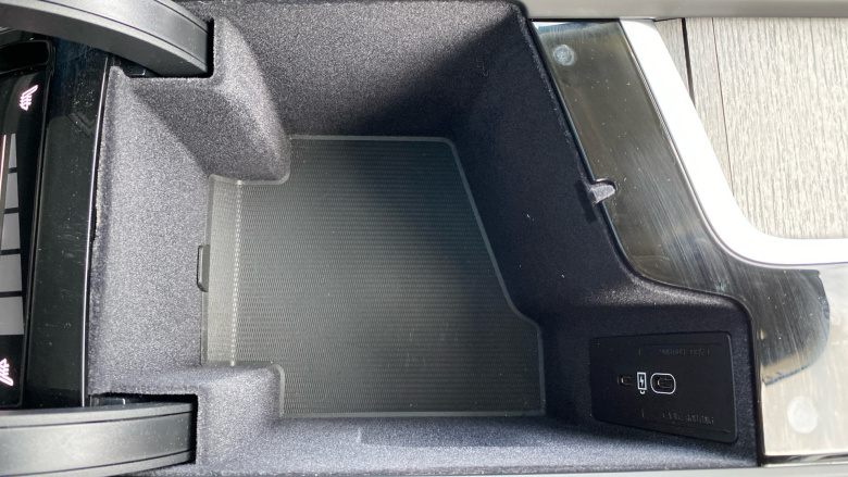 Volvo XC90 2.0 B5P [250] Ultra Dark 5dr AWD Geartronic Petrol Estate